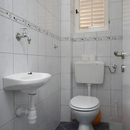 Apartment Family Friendly Seaside Sukosan, Zadar - 3273 *