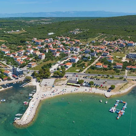 Family Friendly Seaside Sukosan, Zadar - 3273 Apartment
